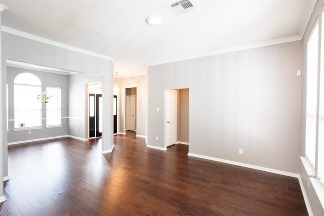 Building Photo - 22 S Lace Arbor Dr