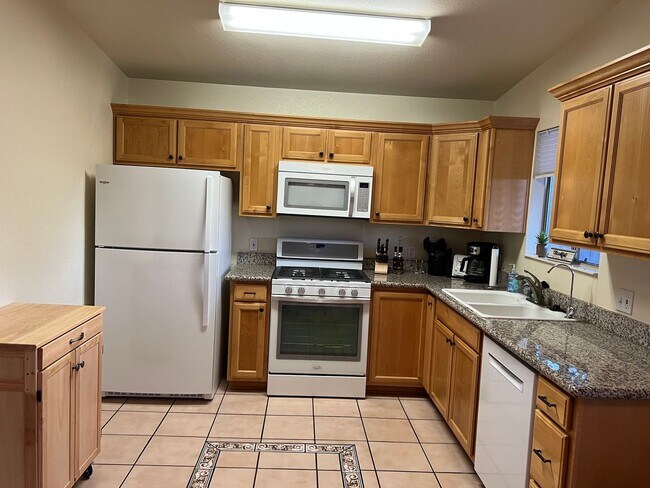 Building Photo - 4631 Territorial Loop