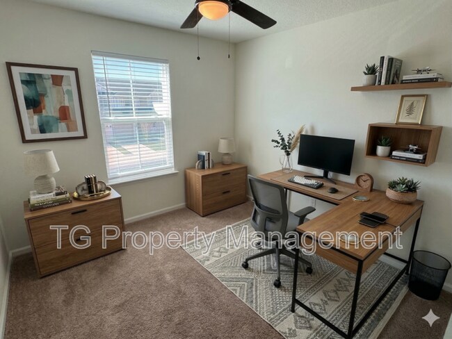 Building Photo - 9877 Fiddleback Ln