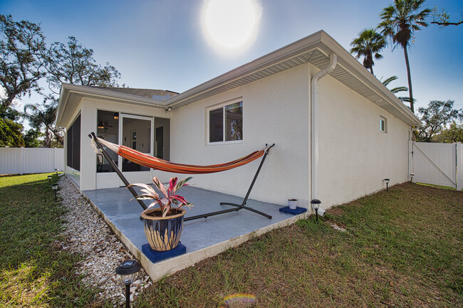 Building Photo - 3887 Hawkeye Cir