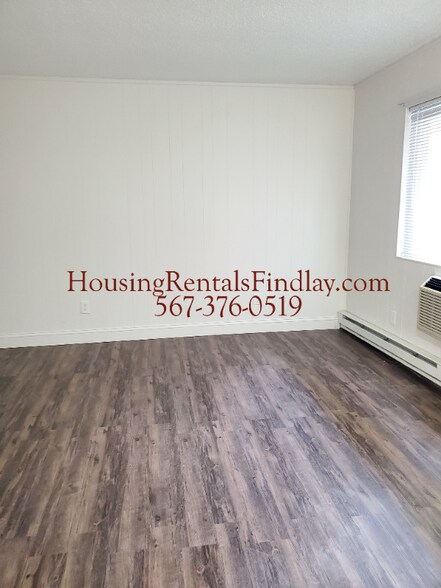 Building Photo - 128 E Foulke Ave