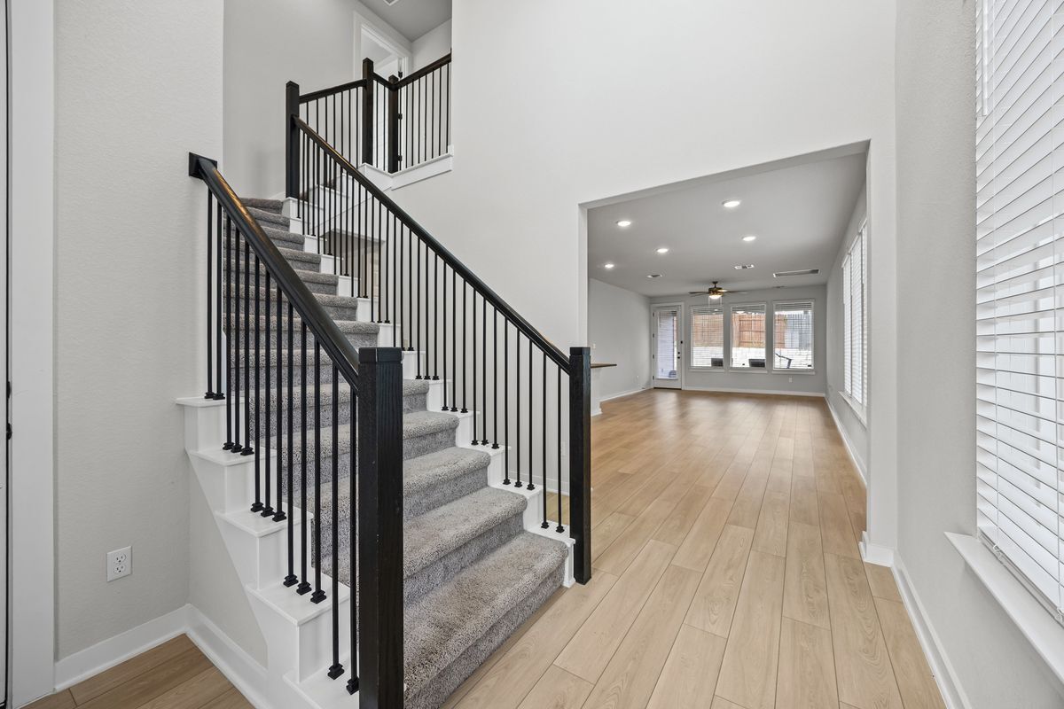 Building Photo - 12702 Autumn Bird Trce