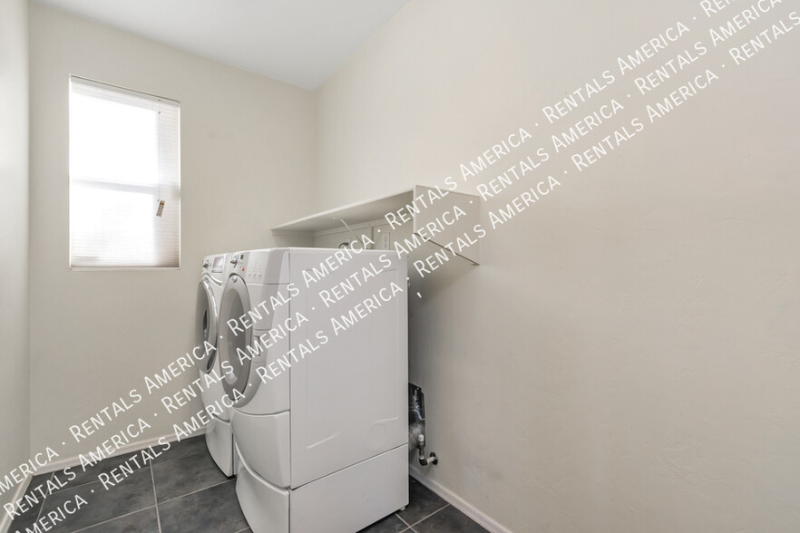 Building Photo - 2778 W Leafwing Dr