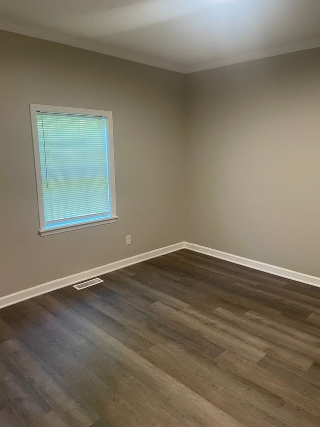 Building Photo - 290 Hialeah Ct