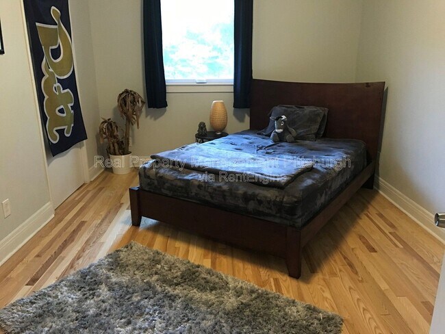 Building Photo - 5619 E Liberty Blvd