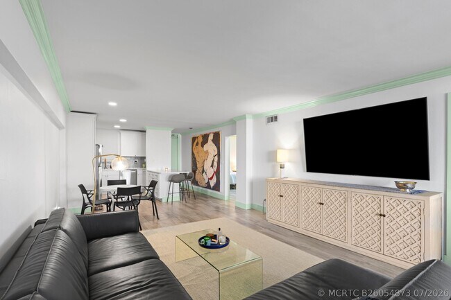 Building Photo - 917 N Flagler Dr