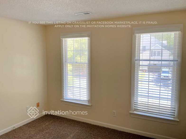 Building Photo - 100 Ledford Ct