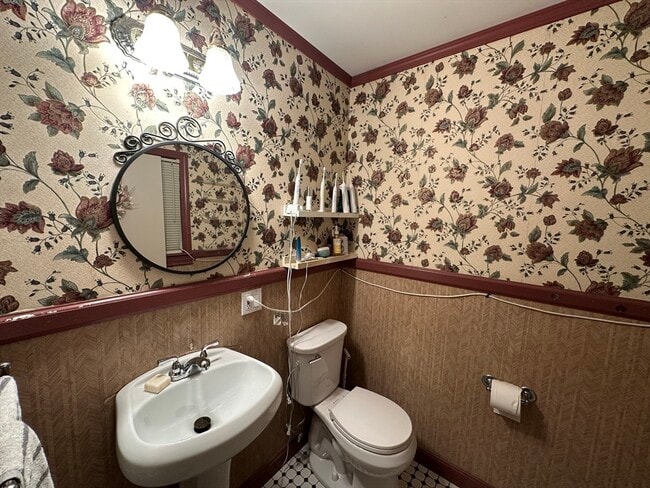 Building Photo - 58 Grace St