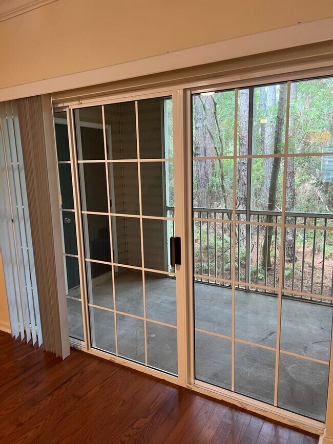 Building Photo - 2 bedroom 2 1/2 bath in NW Magnolia Place