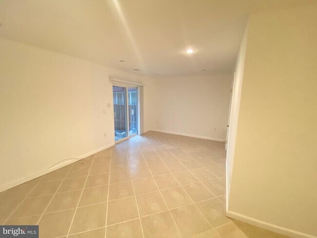 Building Photo - 14817 Winding Loop