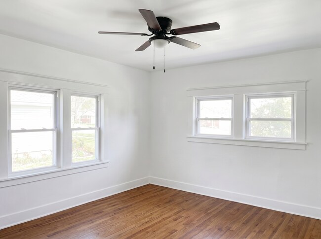 Building Photo - 3 Bed / 1 Bath Home for Rent – $1,280/Month - Housing Vouchers Welcome!