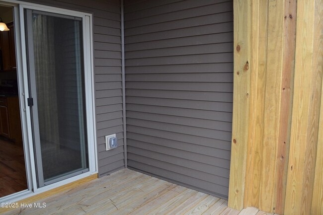 Building Photo - 78 Cypress Cir