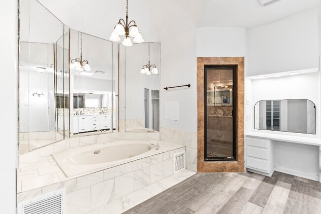 Building Photo - 7009 Bevington Dr