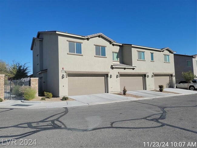 Primary Photo - 3-BEDROOM TOWNHOME IN GATED NORTH LAS VEGA...