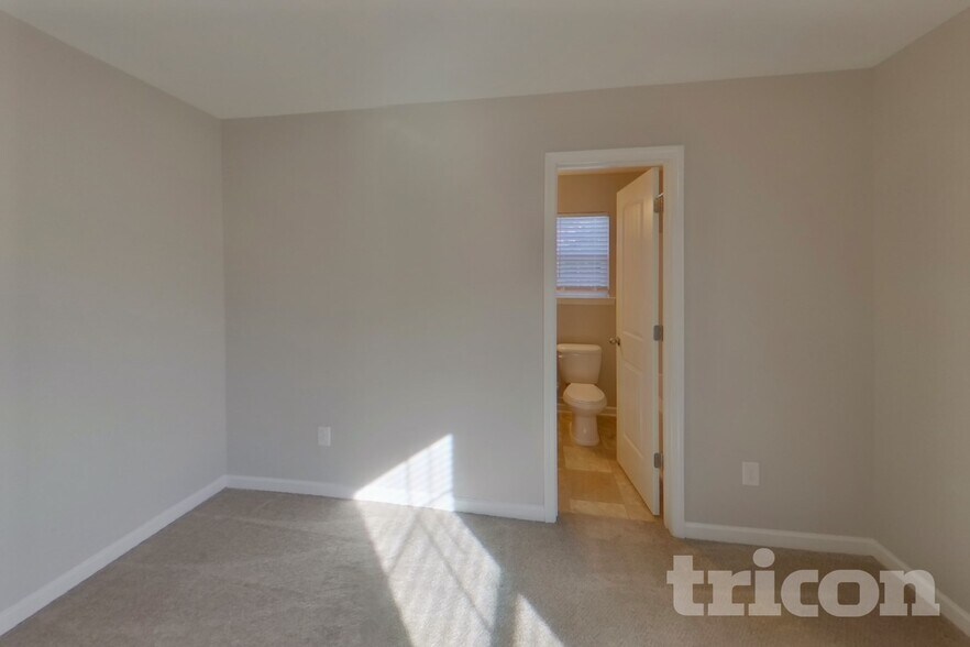 Building Photo - 234 Nicene Ct