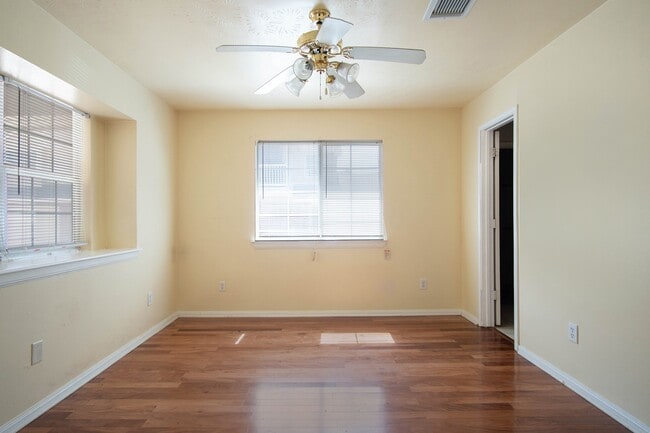 Building Photo - 1207 Lovett St