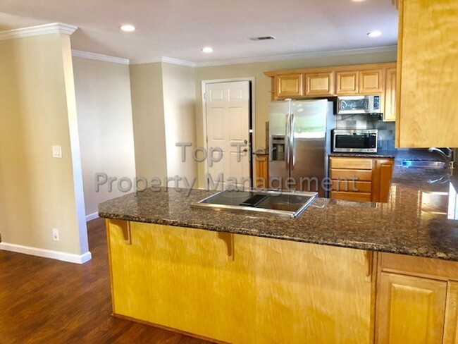Building Photo - 3 Bd/2 Ba (plus office), 1496 sf ranch-sty...