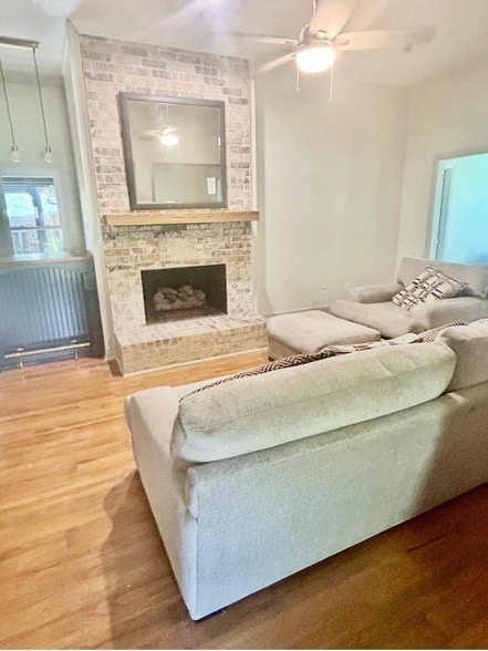 Building Photo - 913 Lake Meadows Dr