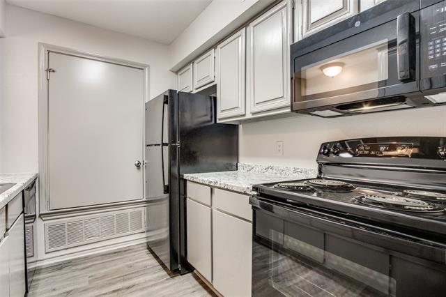 Building Photo - 1108 N Elm St