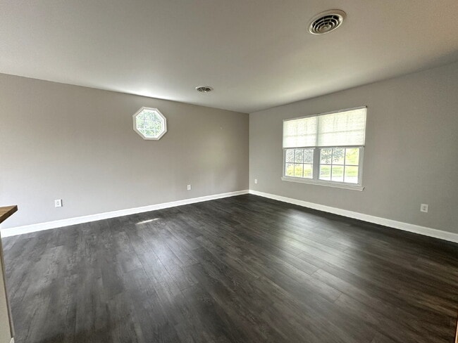 Building Photo - Single Family Home in Wakefield Valley