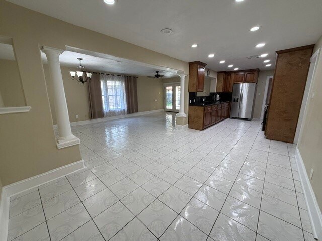 Building Photo - 402 Dunwick Ln