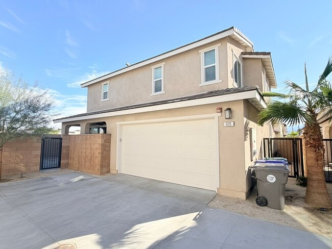 Building Photo - Beautifully upgraded home in the desirable Le Campanile Community