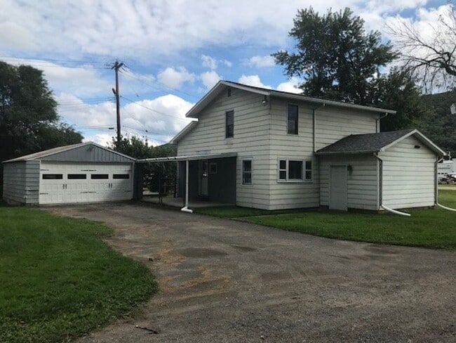 Primary Photo - 43 Fisherville Rd