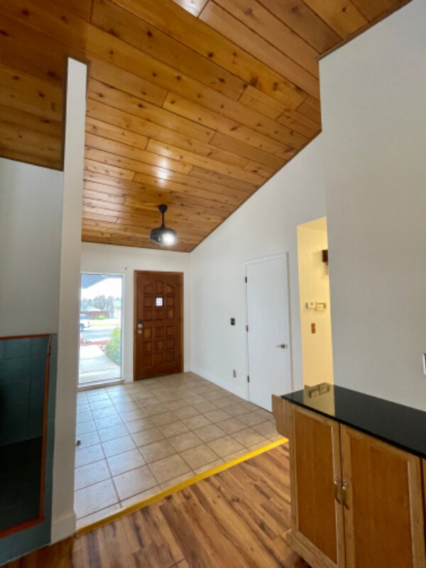 Building Photo - 3640 Elizabeth Way