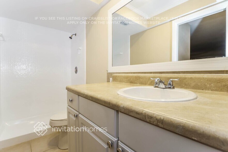 Building Photo - 14036 102nd Ave N