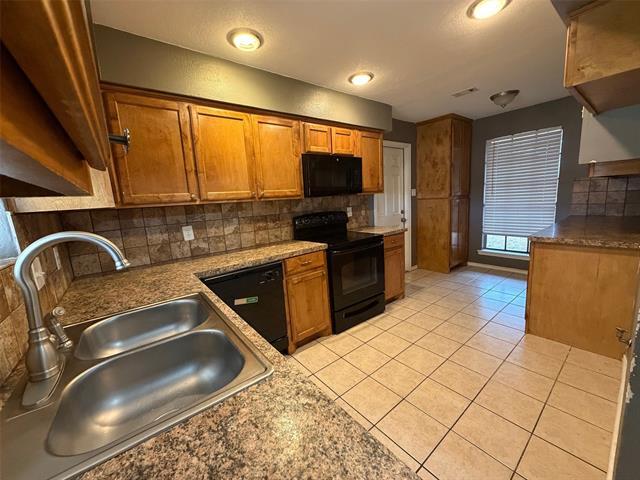 Building Photo - 205 Josey Ln