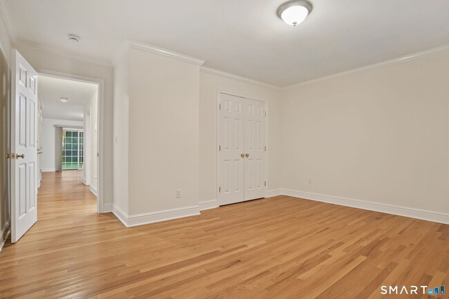 Building Photo - 6 Silvermine Ave