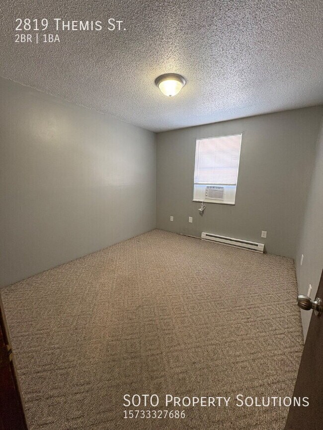 Building Photo - 2819 Themis St
