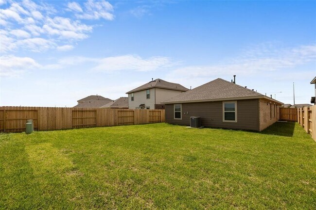 Building Photo - 26626 Lantana Cyn Dr