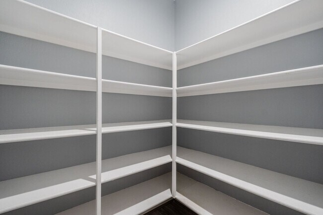 Building Photo - $3,500 For Lease Starting June 1, 2026 4 beds-2.5 Baths 2,421 Sq. Ft.  Amazing Gilbert 85298 Home...