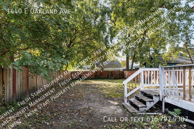 Building Photo - 1440 E Oakland Ave