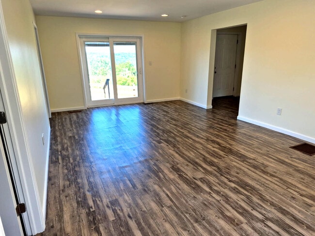 Building Photo - 4613 Bear Path Rd