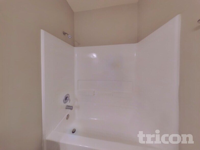 Building Photo - 2690 Kilmurray Dr