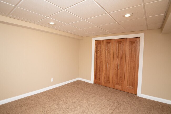 Building Photo - 405 Galway Dr