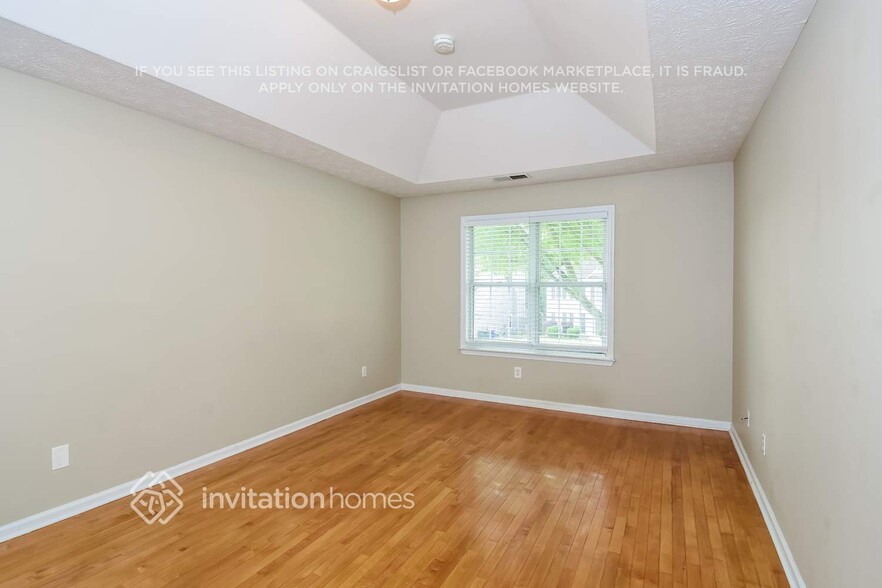 Building Photo - 3018 Cranbrook Walk