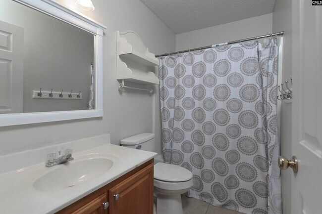 Building Photo - 101 Water Hickory Way