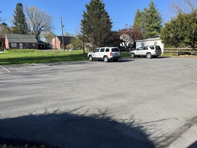 Building Photo - 340 N Prince St