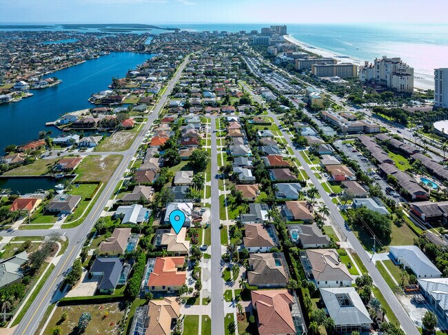 Building Photo - 149 Beachcomber St