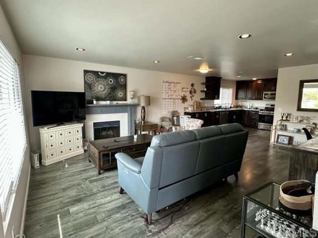 Building Photo - 9829 Caspi Gardens Dr