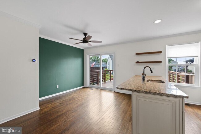 Building Photo - 328 Countryside Ct