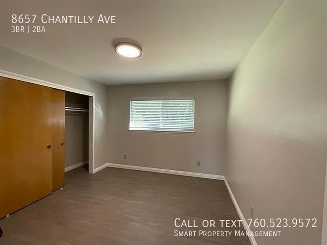 Building Photo - 8657 Chantilly Ave