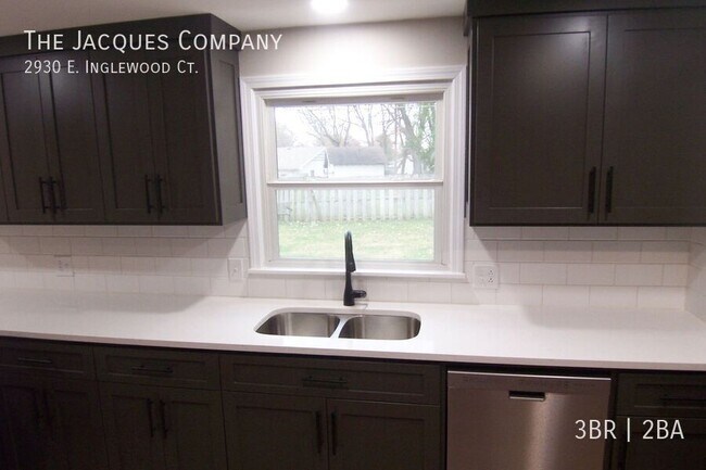 Building Photo - 2930 E Inglewood Ct