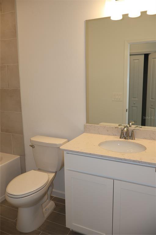 Building Photo - 3260 NE 40th Ln