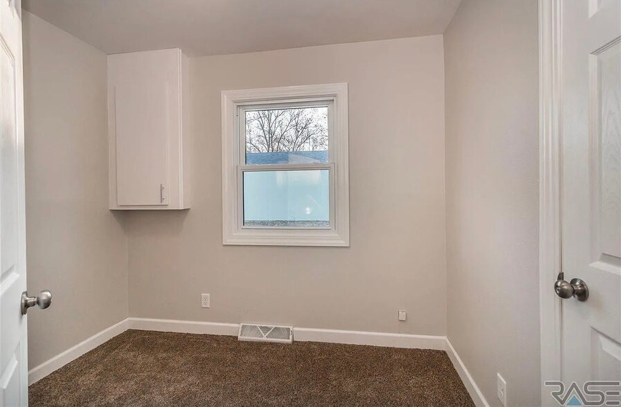Building Photo - 2713 W Bailey St