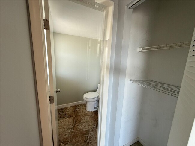 Building Photo - 7600 NW 4th Pl