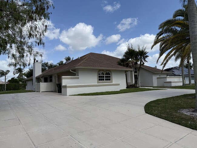 Primary Photo - 1295 Longlea Terrace